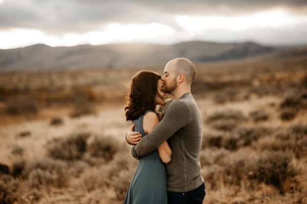 youll-never-guess-where-these-desert-engagement-photos-really-took-place-tonie-christine-photography-18