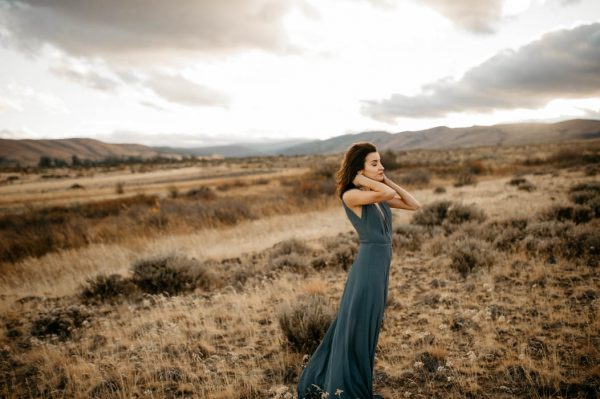 youll-never-guess-where-these-desert-engagement-photos-really-took-place-tonie-christine-photography-32
