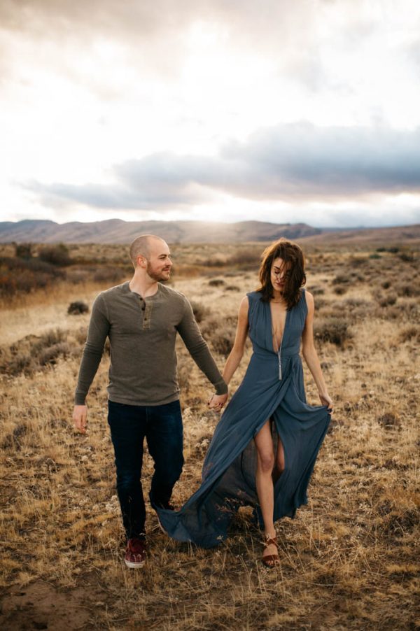 youll-never-guess-where-these-desert-engagement-photos-really-took-place-tonie-christine-photography-34