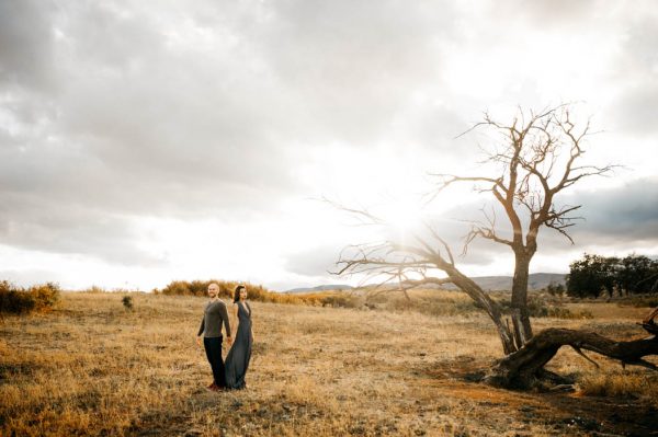 youll-never-guess-where-these-desert-engagement-photos-really-took-place-tonie-christine-photography-6