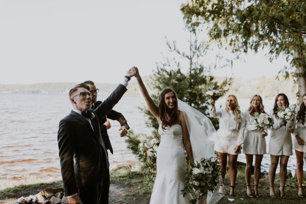 black-and-white-muskoka-wedding-at-camp-mini-yo-we-20