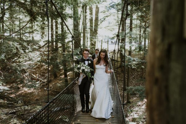 black-and-white-muskoka-wedding-at-camp-mini-yo-we-21