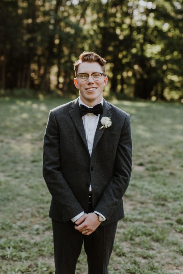 black-and-white-muskoka-wedding-at-camp-mini-yo-we-26