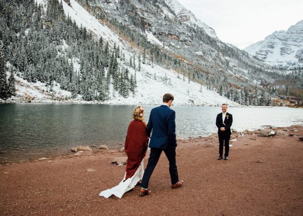 cozy-aspen-elopement-in-the-maroon-bells-13