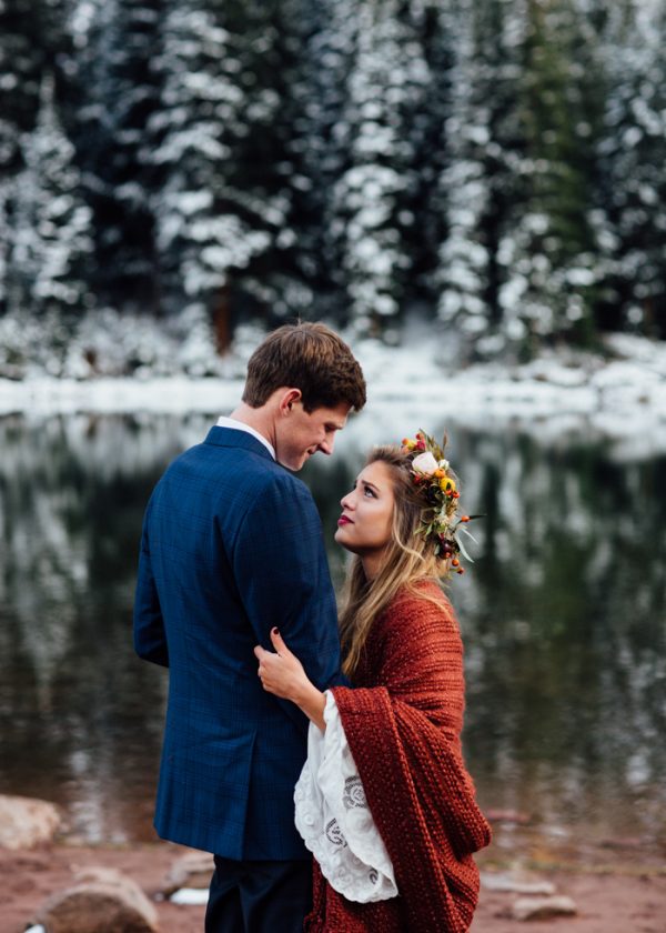 cozy-aspen-elopement-in-the-maroon-bells-19