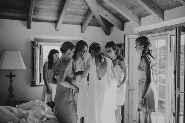 effortlessly-beautiful-portuguese-wedding-at-home-27