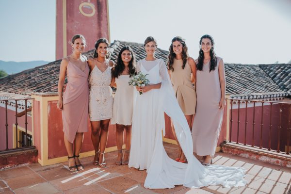 effortlessly-beautiful-portuguese-wedding-at-home-28