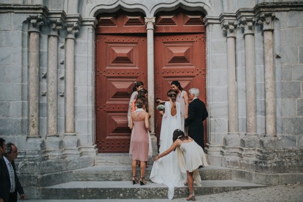 effortlessly-beautiful-portuguese-wedding-at-home-30