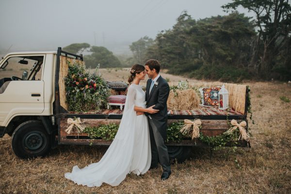 effortlessly-beautiful-portuguese-wedding-at-home-36