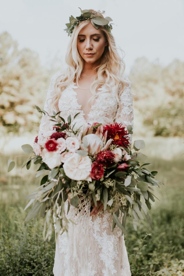 gorgeous-southern-marsala-wedding-at-grace-oaks-10