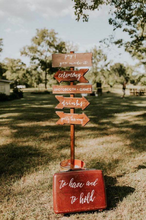 gorgeous-southern-marsala-wedding-at-grace-oaks-24