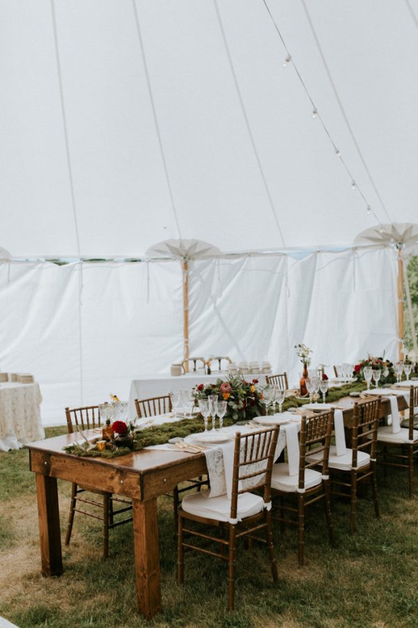 naturally-boho-maine-wedding-at-the-lookout-26