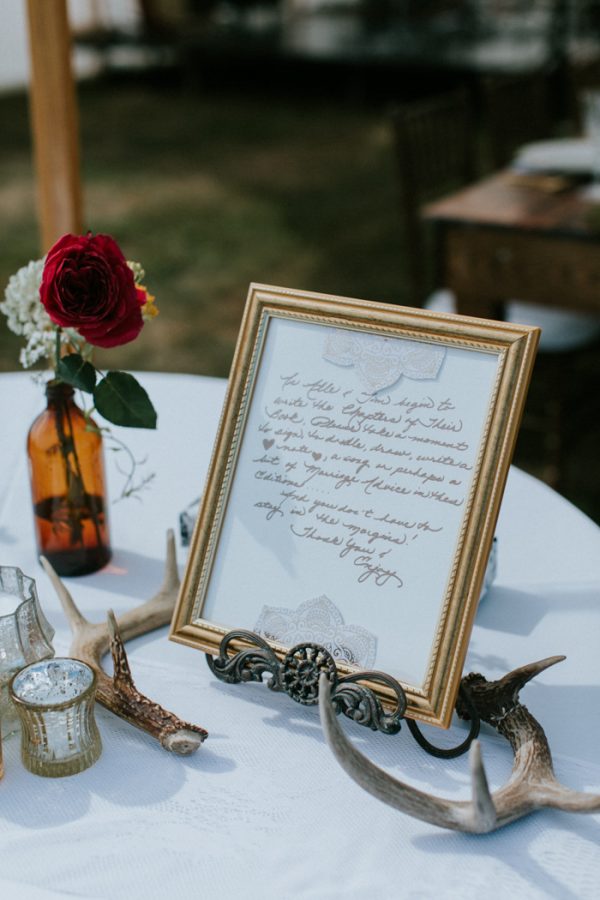 naturally-boho-maine-wedding-at-the-lookout-31