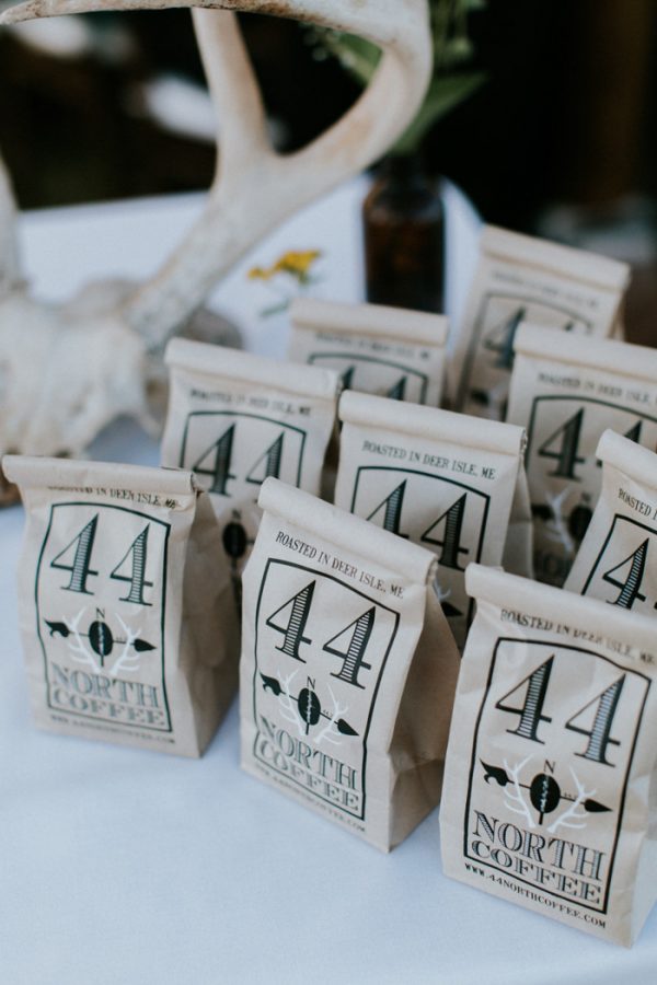 naturally-boho-maine-wedding-at-the-lookout-55