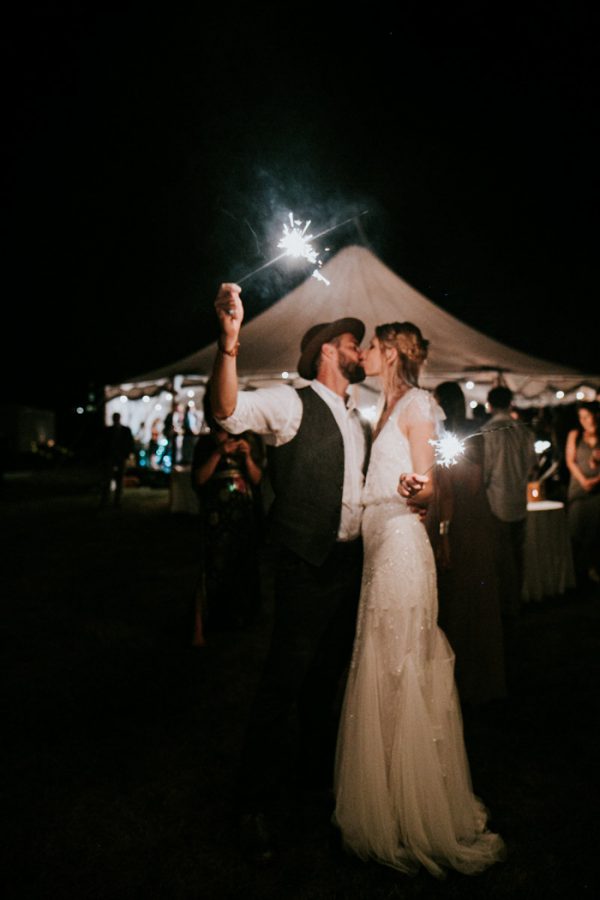 naturally-boho-maine-wedding-at-the-lookout-68