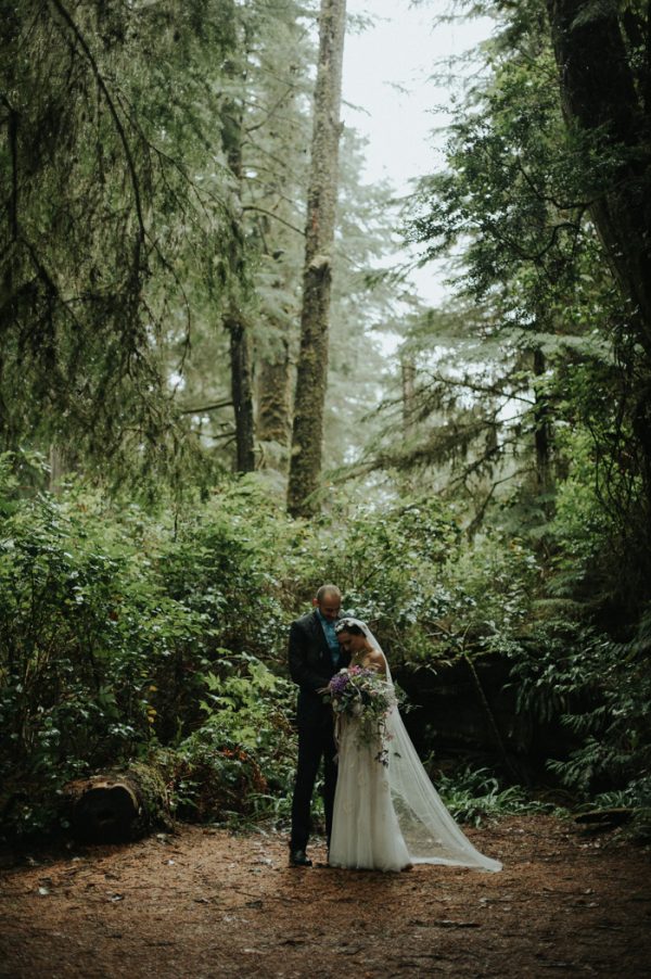 passionate-and-personal-tofino-beach-elopement-22