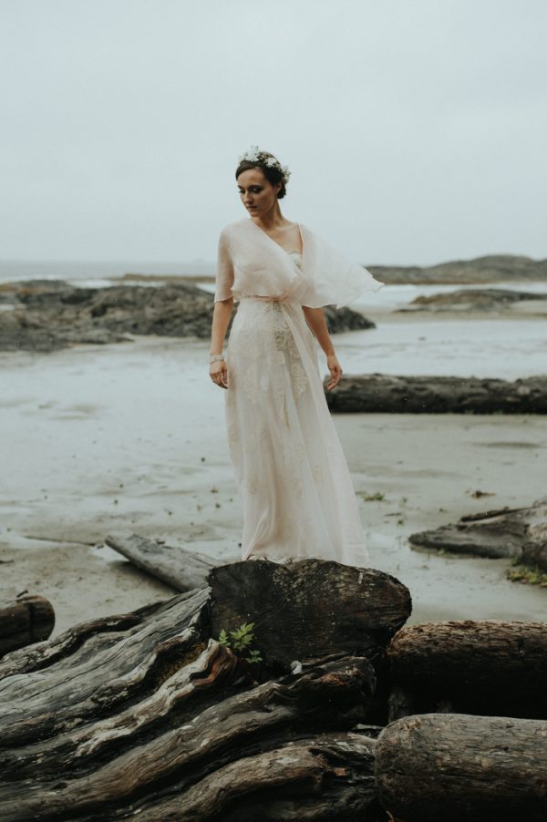 passionate-and-personal-tofino-beach-elopement-27