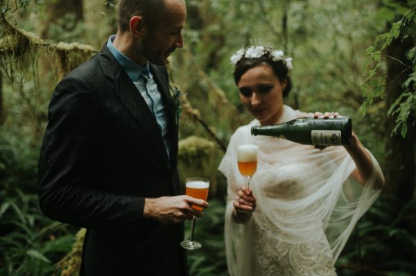 passionate-and-personal-tofino-beach-elopement-37