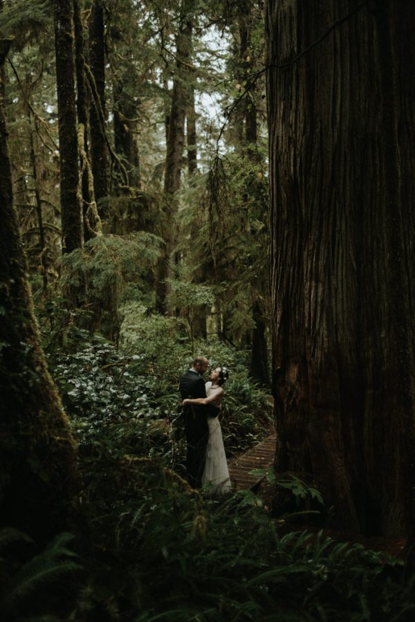 passionate-and-personal-tofino-beach-elopement-42