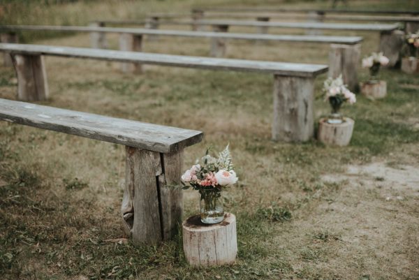 Intimate outdoor wedding at South Pond Farm by Daring Wanderer // www.daringwanderer.com