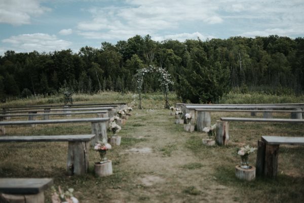 Bohemian South Pond Farms Wedding by Daring Wanderer // www.daringwanderer.com