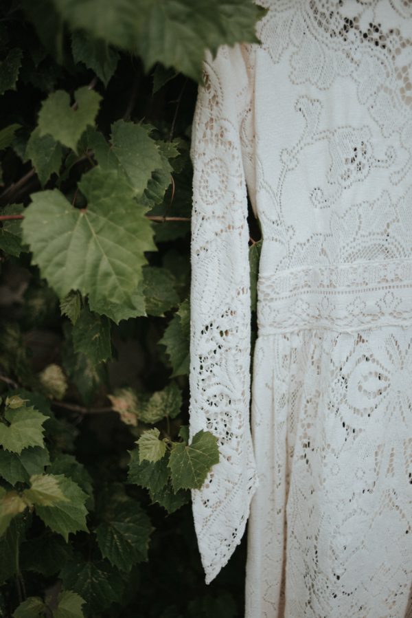 Intimate outdoor wedding at South Pond Farm by Daring Wanderer // www.daringwanderer.com