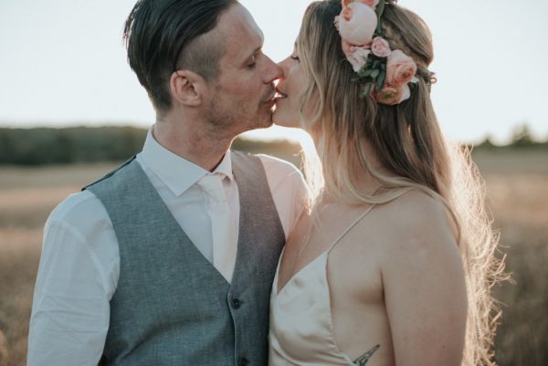 Intimate outdoor wedding at South Pond Farm by Daring Wanderer // www.daringwanderer.com