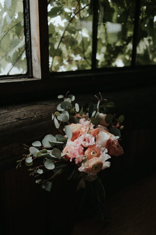 Intimate outdoor wedding at South Pond Farm by Daring Wanderer // www.daringwanderer.com