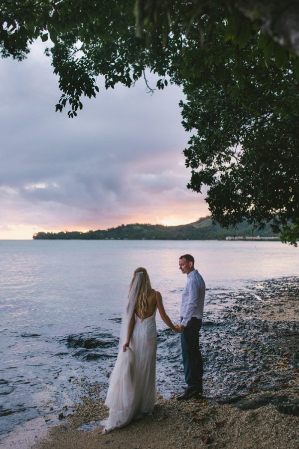 sunset-destination-wedding-on-fijis-coral-coast-22