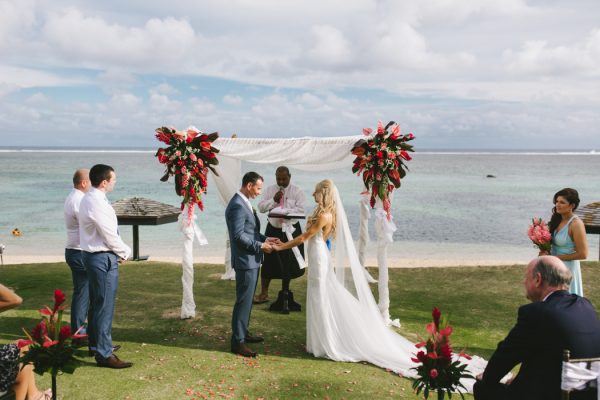 sunset-destination-wedding-on-fijis-coral-coast-9