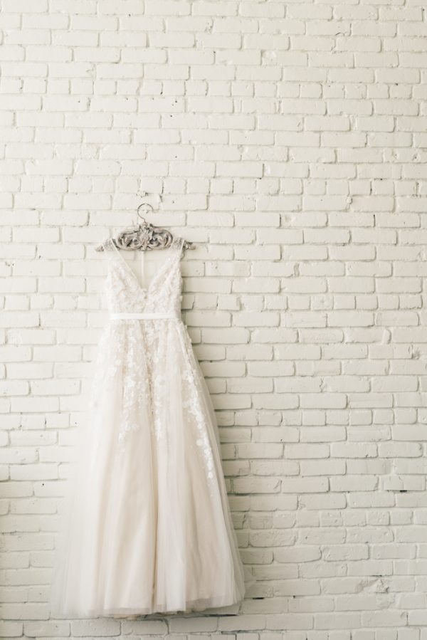 sweet-pastel-texas-wedding-at-one-eleven-east-1