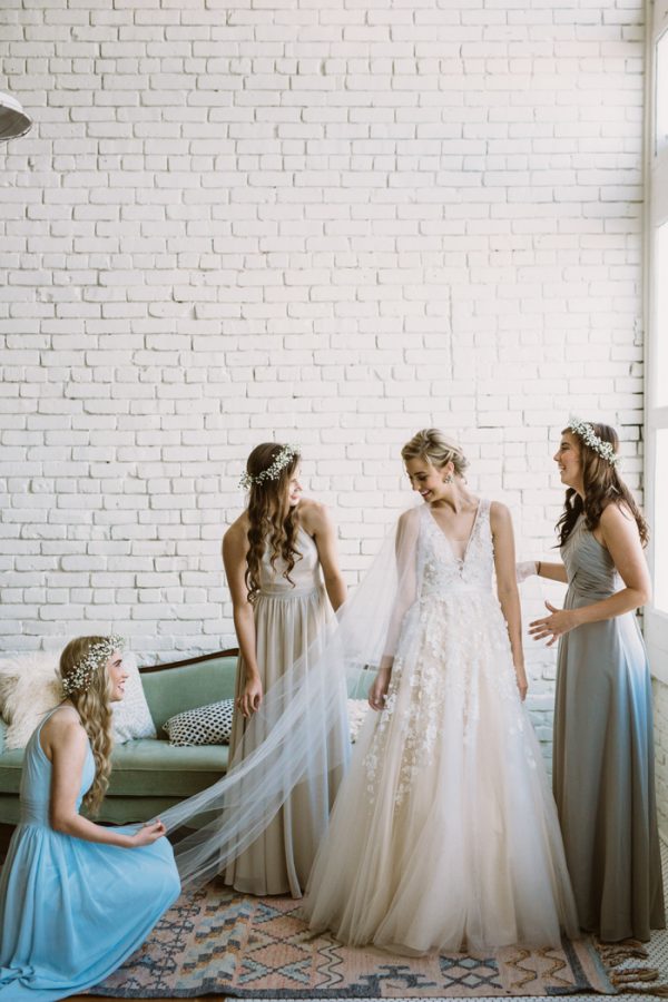 sweet-pastel-texas-wedding-at-one-eleven-east-25
