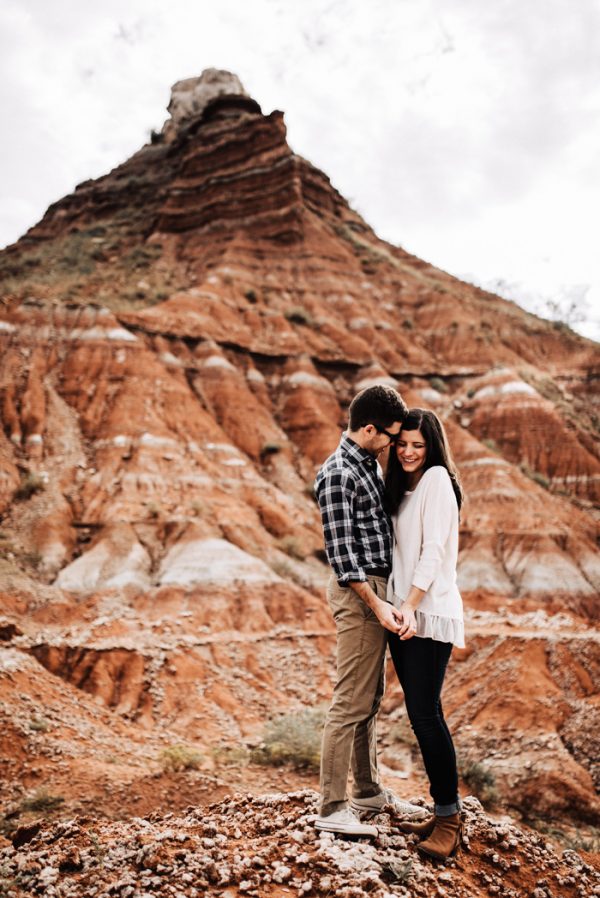 this-adorable-oklahoma-engagement-shows-off-the-states-unique-state-parks-38