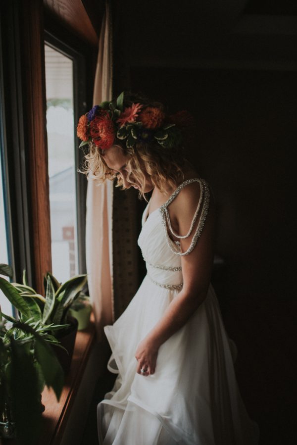 this-backyard-fiesta-wedding-took-notes-from-frida-kahlos-style-12