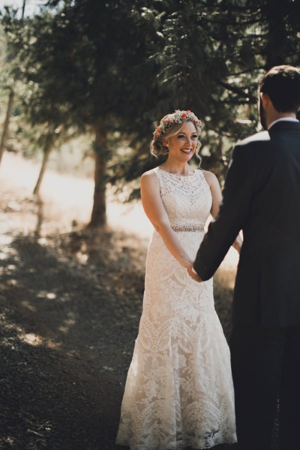 whimsical-diy-wedding-at-yosemite-bug-rustic-mountain-resort-10