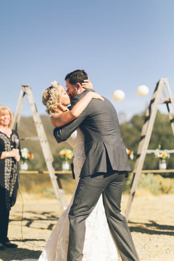 whimsical-diy-wedding-at-yosemite-bug-rustic-mountain-resort-23