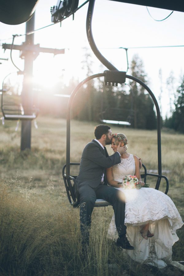 whimsical-diy-wedding-at-yosemite-bug-rustic-mountain-resort-28