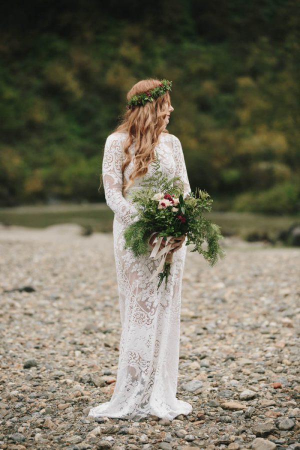 diy-forest-wedding-at-begbie-falls-in-british-columbia-kelly-brown-photography-20