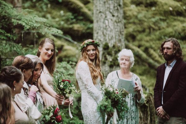 diy-forest-wedding-at-begbie-falls-in-british-columbia-kelly-brown-photography-31