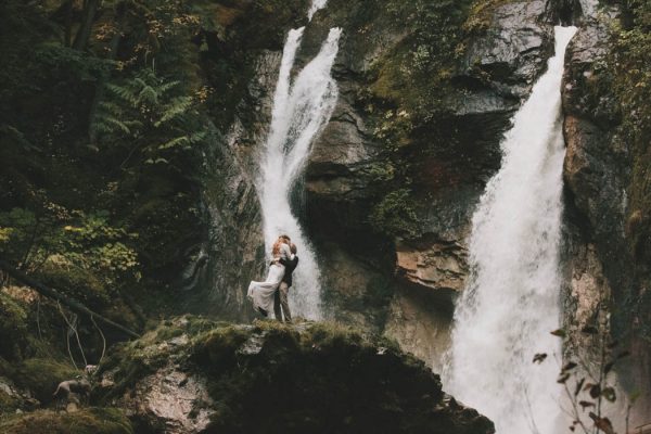 diy-forest-wedding-at-begbie-falls-in-british-columbia-kelly-brown-photography-39