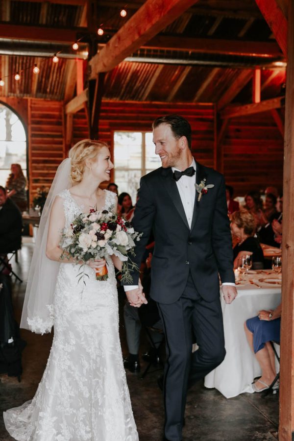 dreamy-oklahoma-barn-wedding-at-rosemary-ridge-melissa-marshall-photography-21