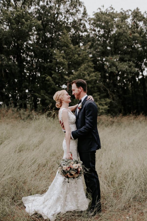 dreamy-oklahoma-barn-wedding-at-rosemary-ridge-melissa-marshall-photography-42