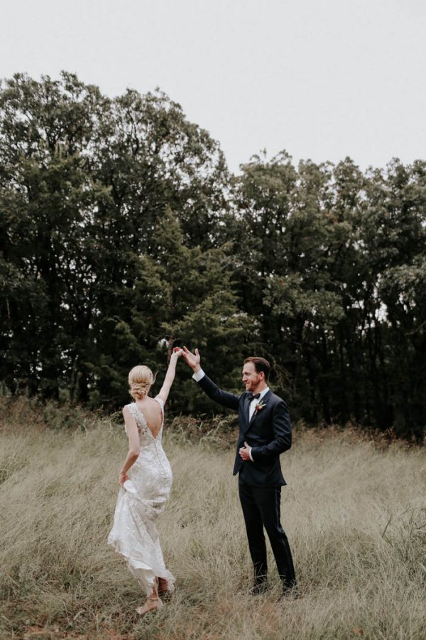 dreamy-oklahoma-barn-wedding-at-rosemary-ridge-melissa-marshall-photography-43