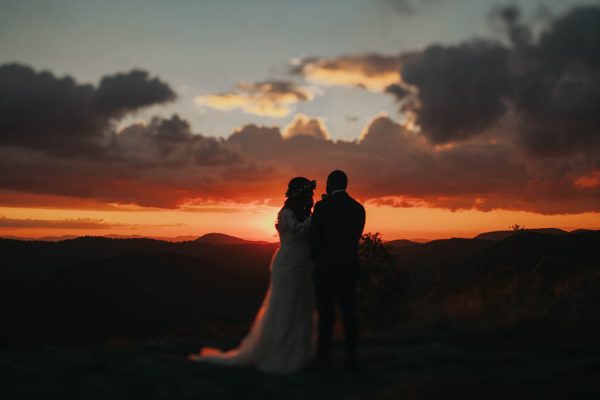 emotional-black-balsam-knob-elopement-at-sunset-amelia-fletcher-photography-28