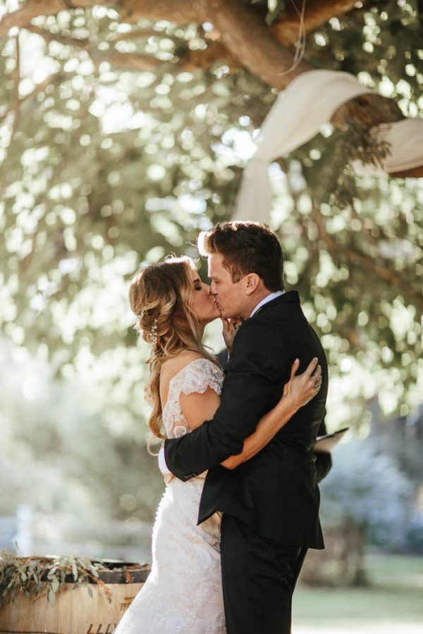 glitzy-rustic-diy-wedding-in-oxnard-california-hanna-photography-28