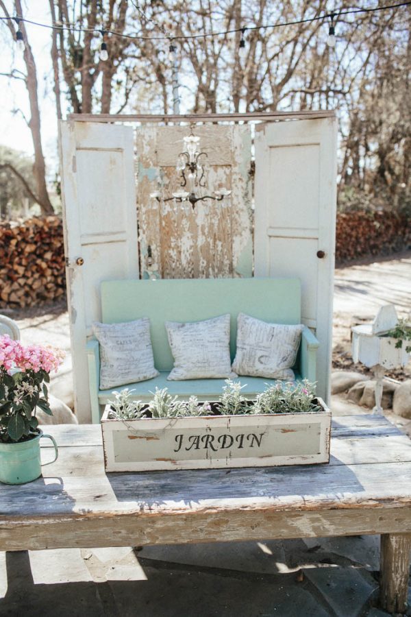 glitzy-rustic-diy-wedding-in-oxnard-california-hanna-photography-41