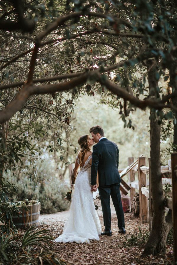 glitzy-rustic-diy-wedding-in-oxnard-california-hanna-photography-7