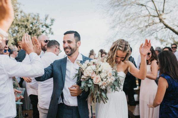 southern-california-desert-wedding-overlooking-the-malibu-hills-kindred-weddings-31