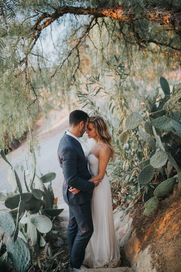 southern-california-desert-wedding-overlooking-the-malibu-hills-kindred-weddings-41