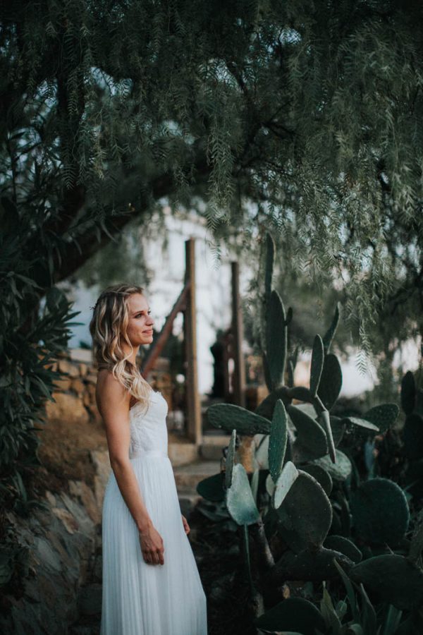 southern-california-desert-wedding-overlooking-the-malibu-hills-kindred-weddings-48